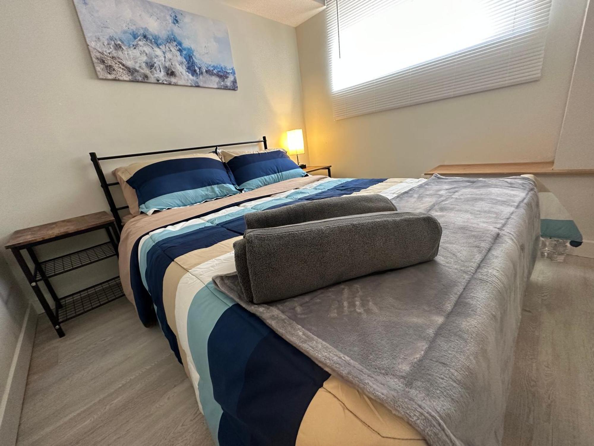 Comfy 2 Bedroom Near The Beach! Pickering Esterno foto